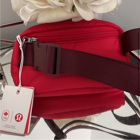 Lululemon Quilted Everywhere Belt Bag - Picture 9 of 9